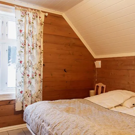 Holiday home Knuttunet Sunnfjord *